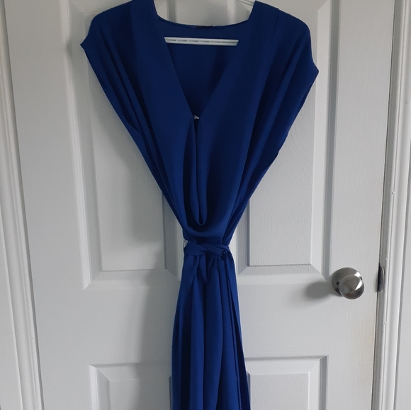 Babaton Dress - Picture 5 of 9